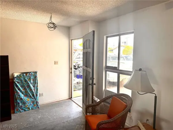212 Hinkle ST, Las Vegas, NV 89107