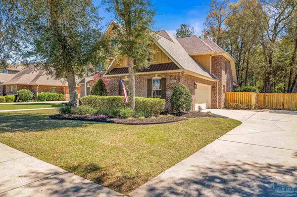 5837 Dahoon Dr, Pensacola, FL 32526