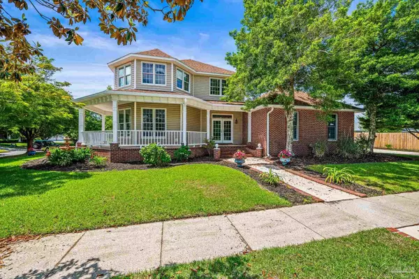 411 Mayberry St, Cantonment, FL 32533