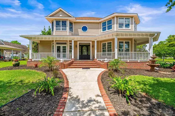 411 Mayberry St, Cantonment, FL 32533