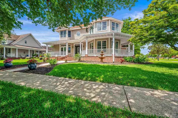 411 Mayberry St, Cantonment, FL 32533