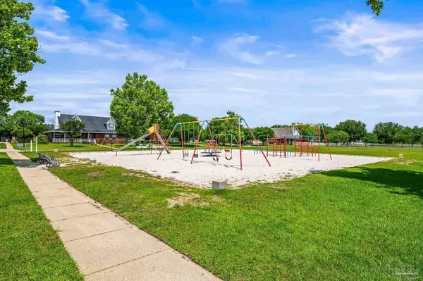 411 Mayberry St, Cantonment, FL 32533