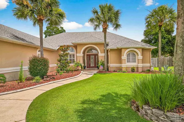 2103 Juno Cir, Pensacola, FL 32526