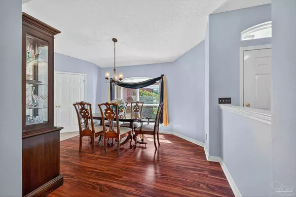 1756 Shellfish Dr, Navarre, FL 32566