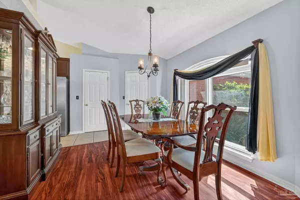 1756 Shellfish Dr, Navarre, FL 32566