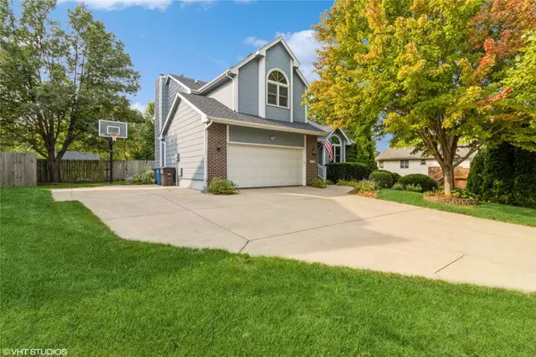 4930 Bel Aire Road, Des Moines, IA 50310