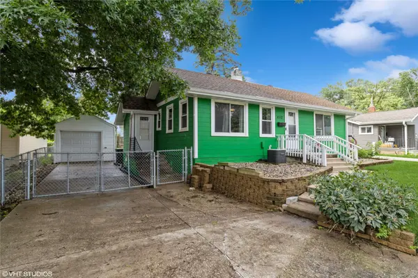 4512 Hickman Road, Des Moines, IA 50310