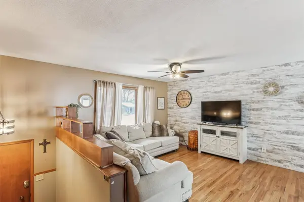 202 NE Crestmoor Place, Ankeny, IA 50021