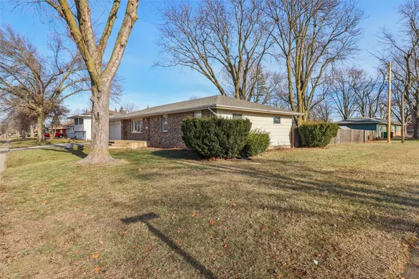 833 SE Sharon Drive, Ankeny, IA 50021