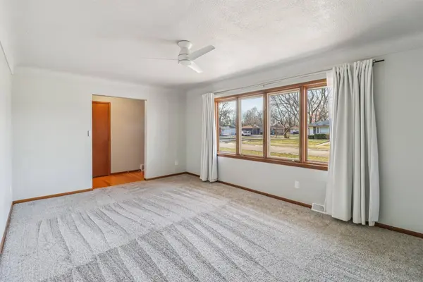 833 SE Sharon Drive, Ankeny, IA 50021