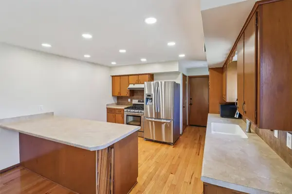 833 SE Sharon Drive, Ankeny, IA 50021