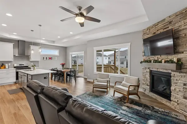 1210 NW Pine Bluff Circle, Waukee, IA 50263