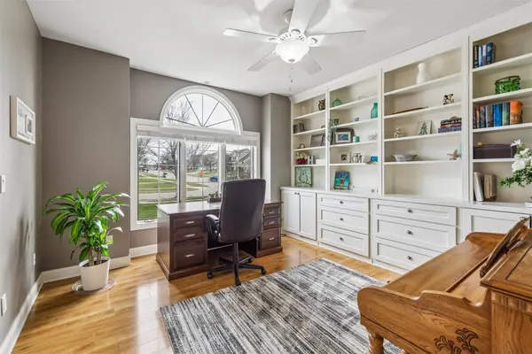 9317 Catalina Circle, Johnston, IA 50131