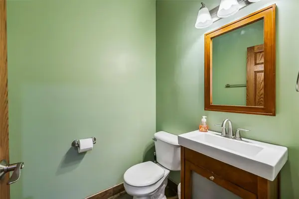 9317 Catalina Circle, Johnston, IA 50131