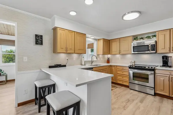 3105 Pleasant Street, West Des Moines, IA 50266