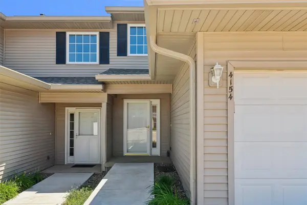4154 100th Street #14, Urbandale, IA 50322