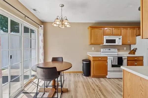 4154 100th Street #14, Urbandale, IA 50322
