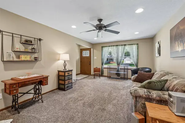 1111 Scott Avenue, Ames, IA 50014