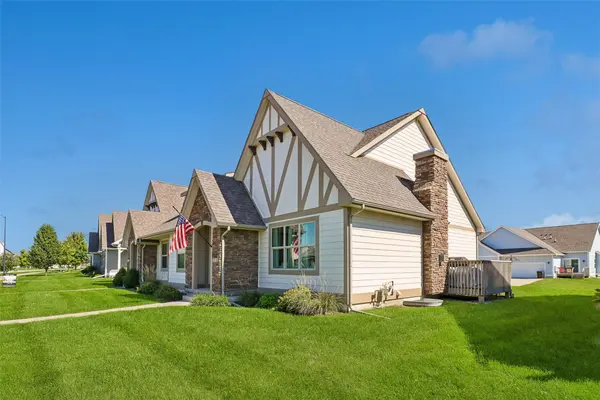 2715 SW Prairie Trail Parkway, Ankeny, IA 50023