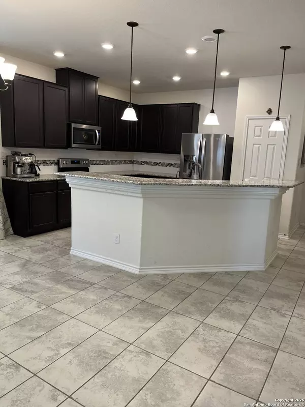 3866 Legend Hill, New Braunfels, TX 78130