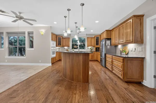 22025 PASEO CORTO DR, San Antonio, TX 78266