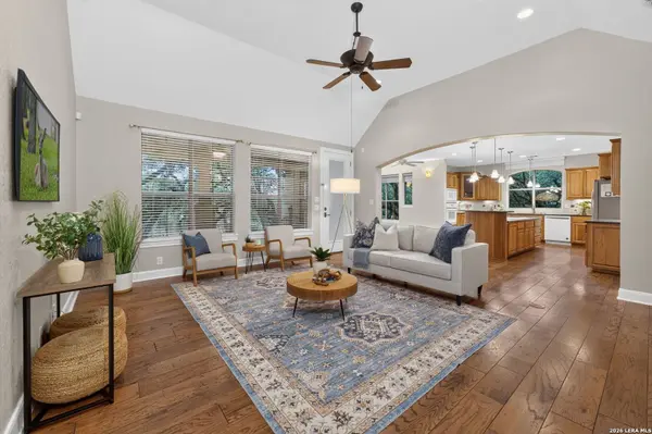 22025 PASEO CORTO DR, San Antonio, TX 78266