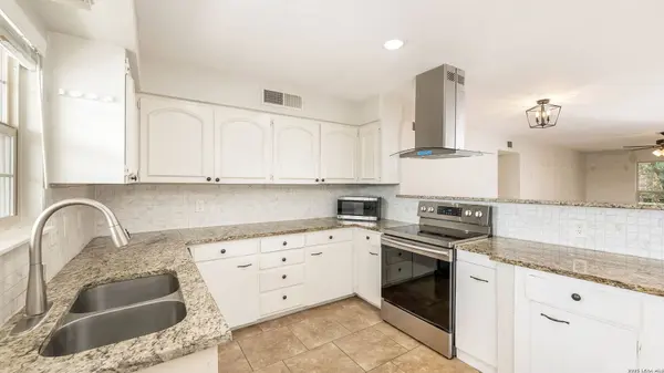 7500 Callaghan UNIT APT 232, San Antonio, TX 78229