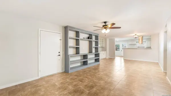 7500 Callaghan UNIT APT 232, San Antonio, TX 78229