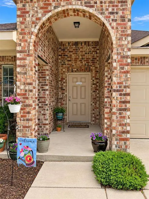 1121 Lake Hollow Drive, Little Elm, TX 75068
