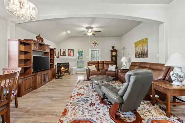 730 Walnut Street, Duncanville, TX 75116