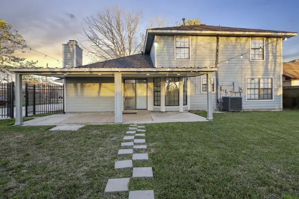 8409 Oleander St, Highlands, TX 77562-3133