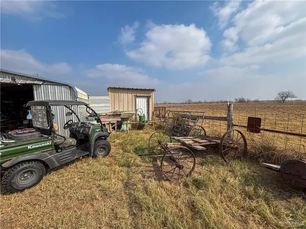 7375 S US Highway 281 HWY, Encino, TX 78353