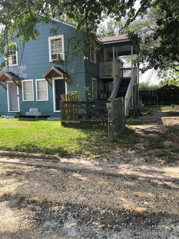 827 1st AVE N, Texas City, TX 77590