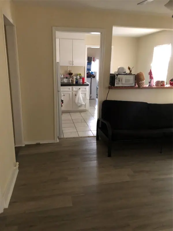 827 1st AVE N, Texas City, TX 77590