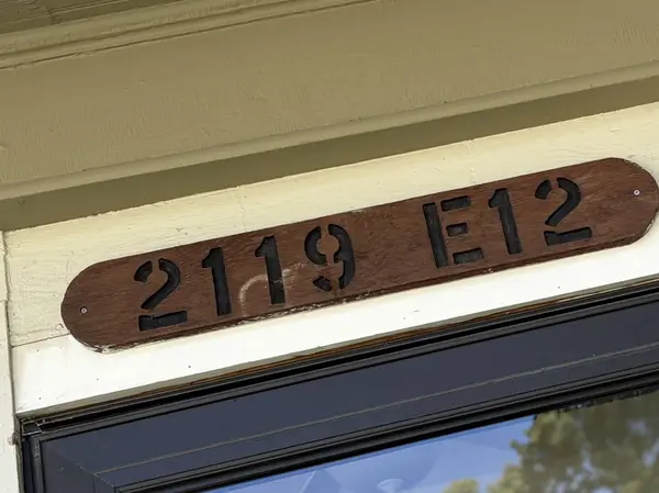 2119 E 12th Street, Des Moines, IA 50316