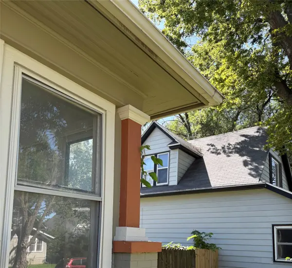 2119 E 12th Street, Des Moines, IA 50316