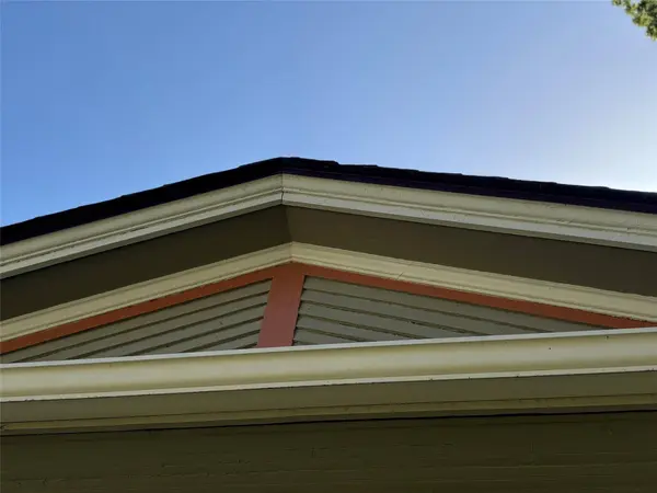 2119 E 12th Street, Des Moines, IA 50316