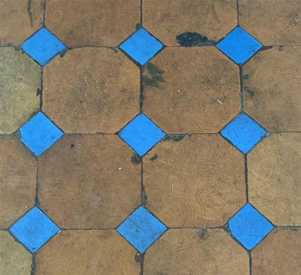 2119 E 12th Street, Des Moines, IA 50316