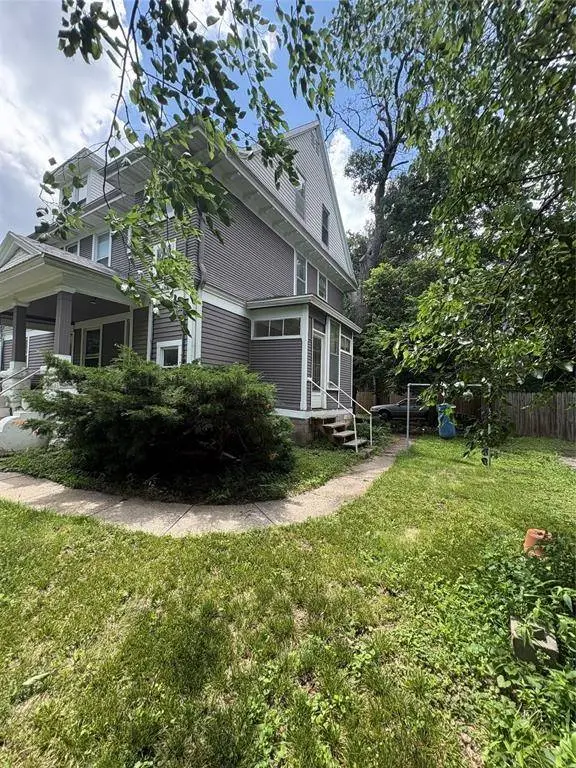 3101 Cottage Grove Avenue, Des Moines, IA 50311