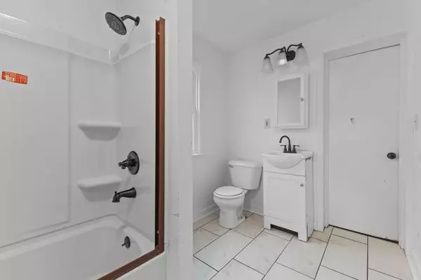 3107 5th Avenue, Des Moines, IA 50313