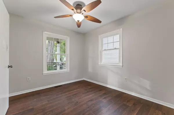 3107 5th Avenue, Des Moines, IA 50313