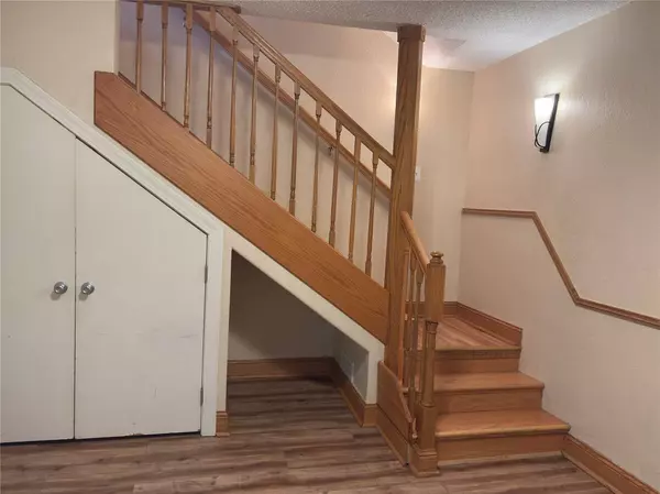 4031 E 8th Street, Des Moines, IA 50313