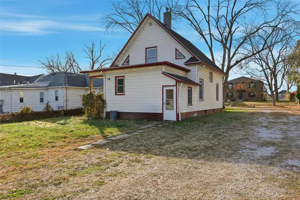 1225 E 13th Street, Des Moines, IA 50316