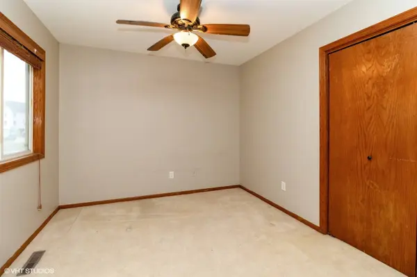 1017 10th Avenue NW, Altoona, IA 50009