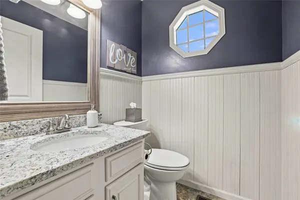1260 Bentwood Court, Altoona, IA 50009