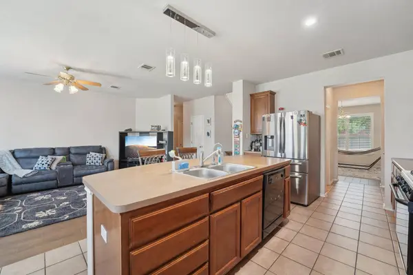 4013 Veiled Falls DR, Pflugerville, TX 78660