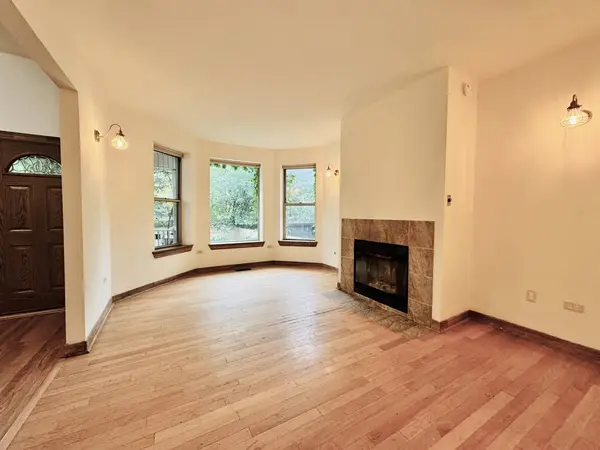 6128 S Kenwood AVE, Chicago, IL 60637