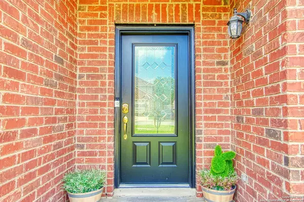 112 Springtree, Cibolo, TX 78108