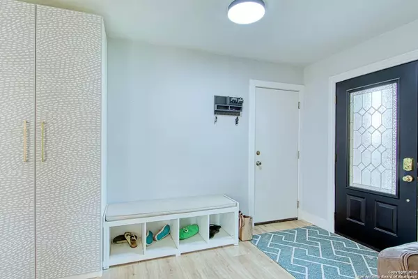 112 Springtree, Cibolo, TX 78108