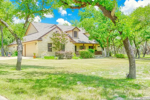 536 ROSE BRANCH DR, La Vernia, TX 78121-4767